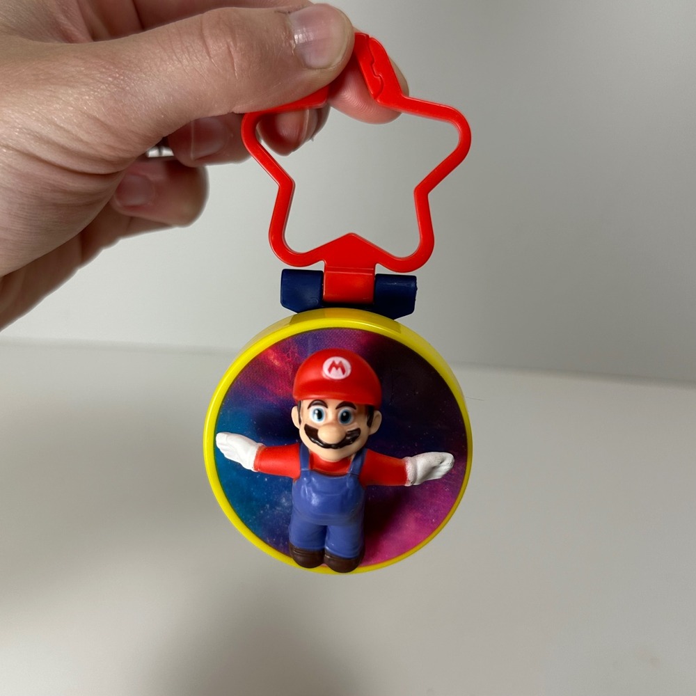 Nintendo Super Mario Bros Movie McDonalds Happy Meal Toy Spinning Star Clip 2026